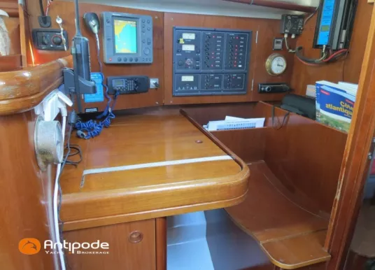 BENETEAU - OCEANIS 411 - 6