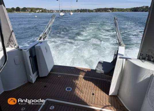 BENETEAU - SWIFT TRAWLER 30 - 25