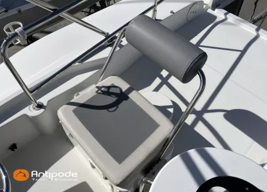 BENETEAU - SWIFT TRAWLER 30 - 9