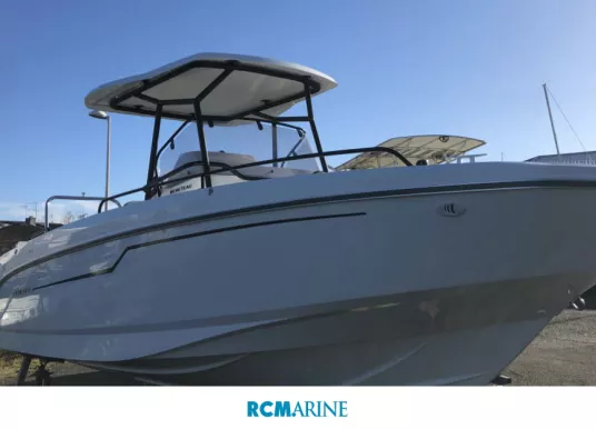 BENETEAU - FLYER 8 SPACEDECK