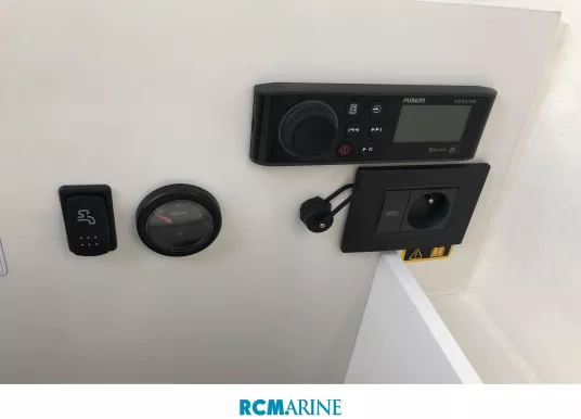 BENETEAU - FLYER 8 SPACEDECK - 13