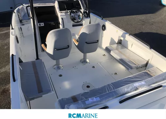BENETEAU - FLYER 8 SPACEDECK - 6