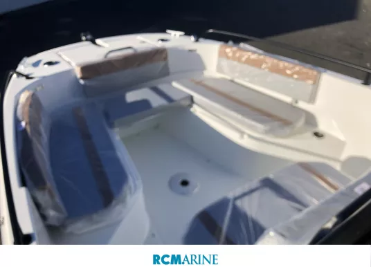 BENETEAU - FLYER 8 SPACEDECK - 8