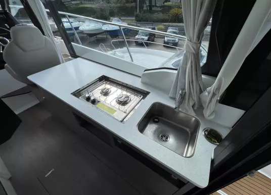 JEANNEAU - MERRY FISHER 1095 COUPE - 13