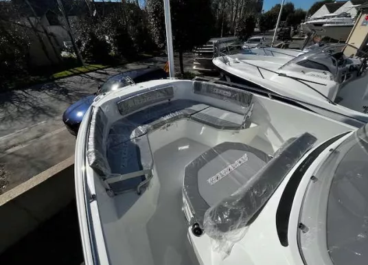 JEANNEAU - CAP CAMARAT 7.5 CC - 4