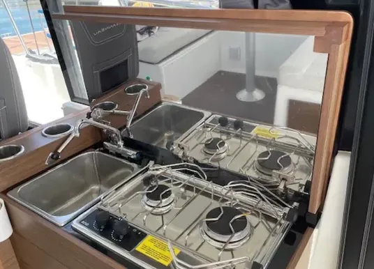 JEANNEAU - MERRY FISHER 895 - 13