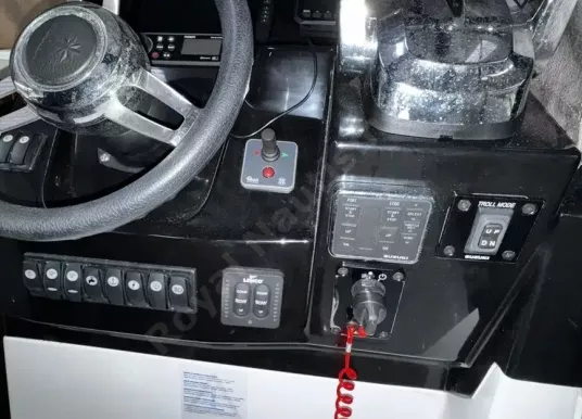 JEANNEAU - MERRY FISHER 895 - 12