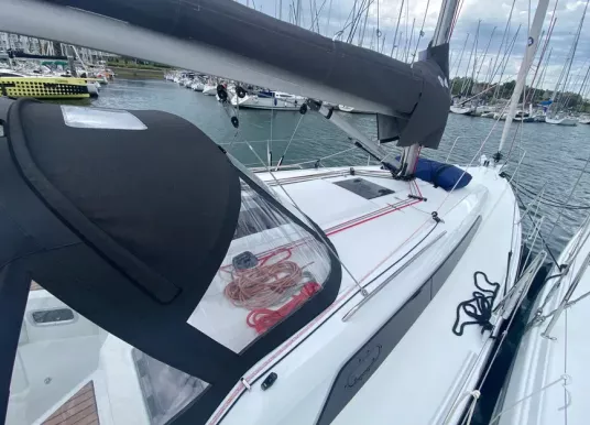 BENETEAU - OCEANIS 34.1 - 12