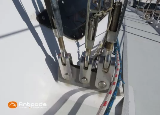 ALUBAT - OVNI 395 - 22