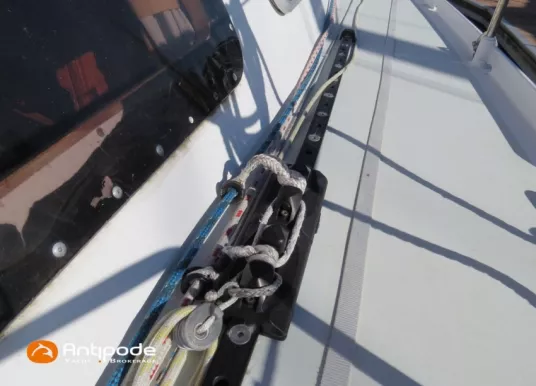 ALUBAT - OVNI 395 - 23