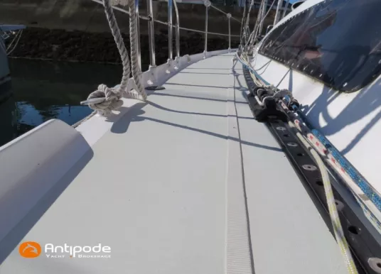 ALUBAT - OVNI 395 - 24