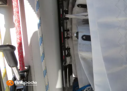 ALUBAT - OVNI 395 - 26