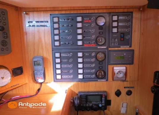 ALUBAT - OVNI 395 - 43