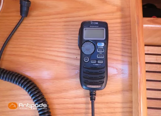 ALUBAT - OVNI 395 - 44