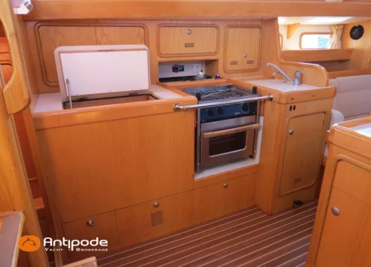 ALUBAT - OVNI 395 - 47