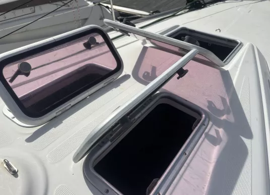 BAVARIA - 36 CRUISER - 12