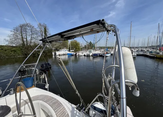 BAVARIA - 36 CRUISER - 17