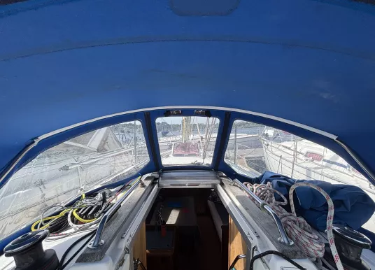 BAVARIA - 36 CRUISER - 18