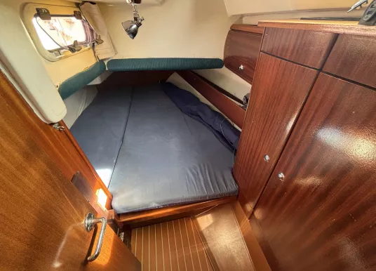 BAVARIA - 36 CRUISER - 19