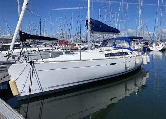 BENETEAU - OCEANIS 37