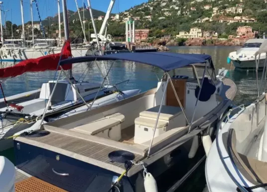 OSTREA MARINE - NANTUCKET Range Boat 770