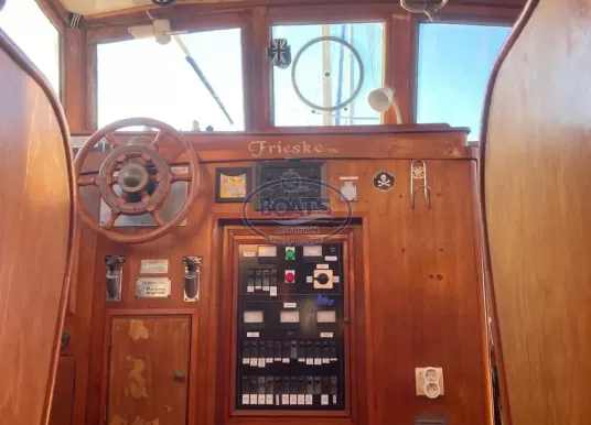 YACHTS - Vedette anglaise Bell & Fyro - 9