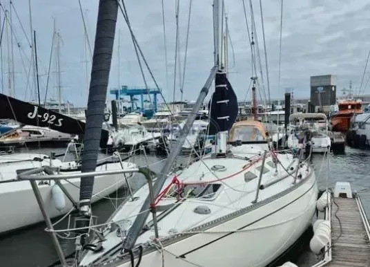 RANGER YACHTS - RANGER 32 - 13