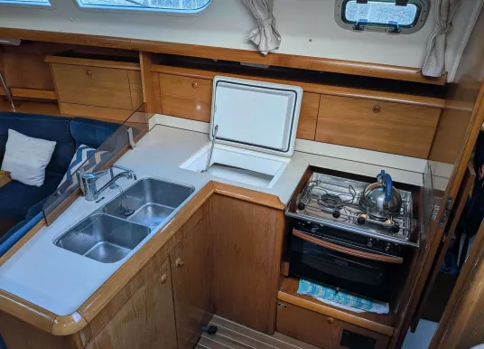 JEANNEAU - SUN ODYSSEY 37 - 13