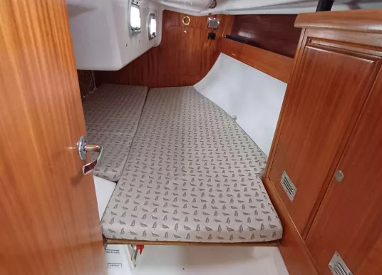 DUFOUR YACHTS - DUFOUR 30 DI - 8