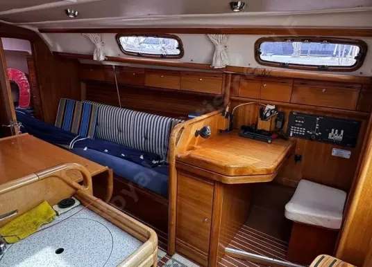 BAVARIA - BAVARIA 30 CRUISER - 15