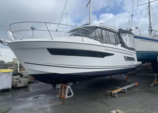 JEANNEAU - MERRY FISHER 895
