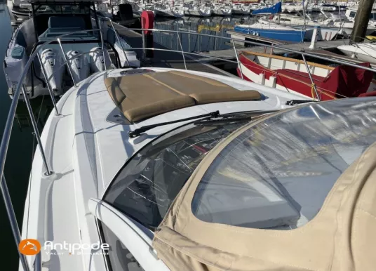 BENETEAU - MONTE CARLO 37 - 43