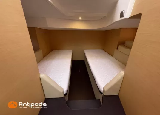 BENETEAU - MONTE CARLO 37 - 10
