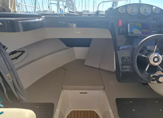 QUICKSILVER - Pilothouse 755 - 11