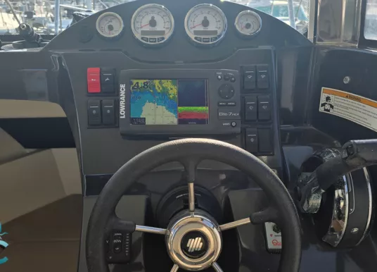 QUICKSILVER - Pilothouse 755 - 10