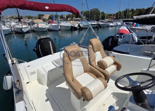 JEANNEAU - CAP CAMARAT 7.5 CC - 8