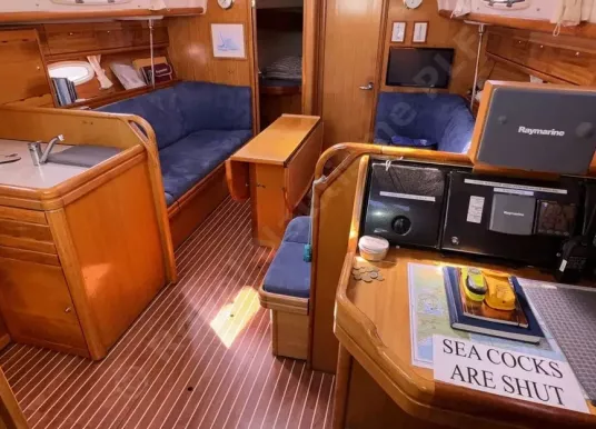 BAVARIA - BAVARIA 37 CRUISER - 19
