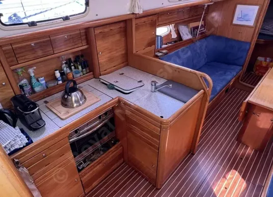 BAVARIA - BAVARIA 37 CRUISER - 18