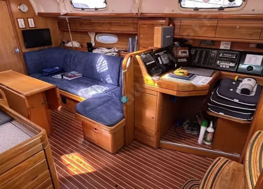 BAVARIA - BAVARIA 37 CRUISER - 20