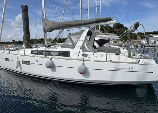 BENETEAU - Oceanis 38 - 2