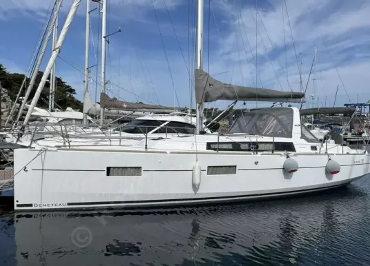 BENETEAU - Oceanis 38