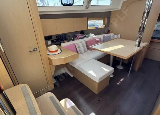 BENETEAU - Oceanis 38 - 13