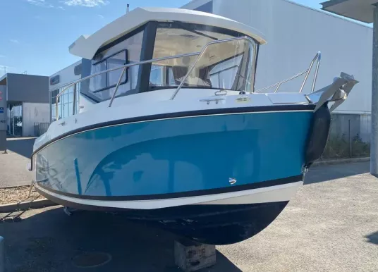 QUICKSILVER - 625 pilothouse