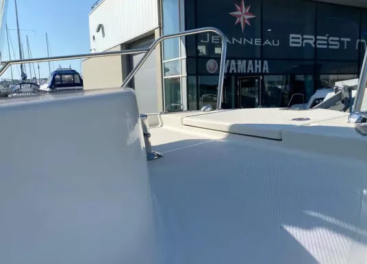 QUICKSILVER - 625 pilothouse - 20