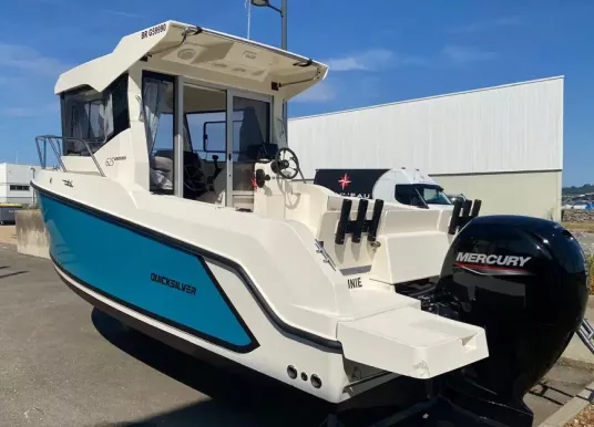 QUICKSILVER - 625 pilothouse - 7