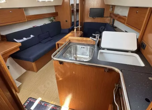 BAVARIA - Cruiser 32 - 18
