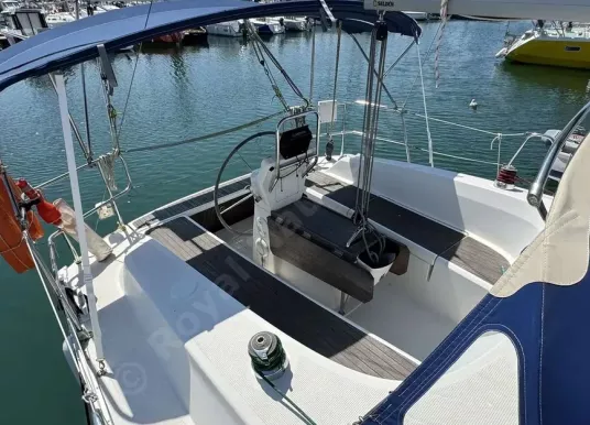 BAVARIA - Cruiser 32 - 7