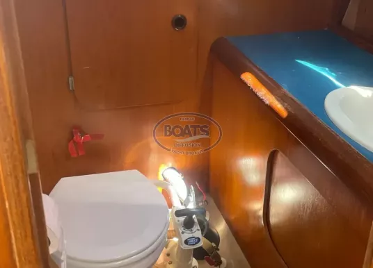 BENETEAU - FIRST 325 - 10