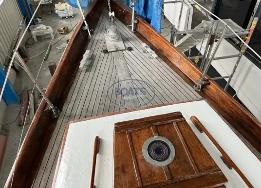 LAURENT GILES - 42' Sloop - 15