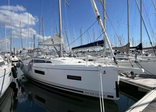 BENETEAU - OCEANIS 37.1